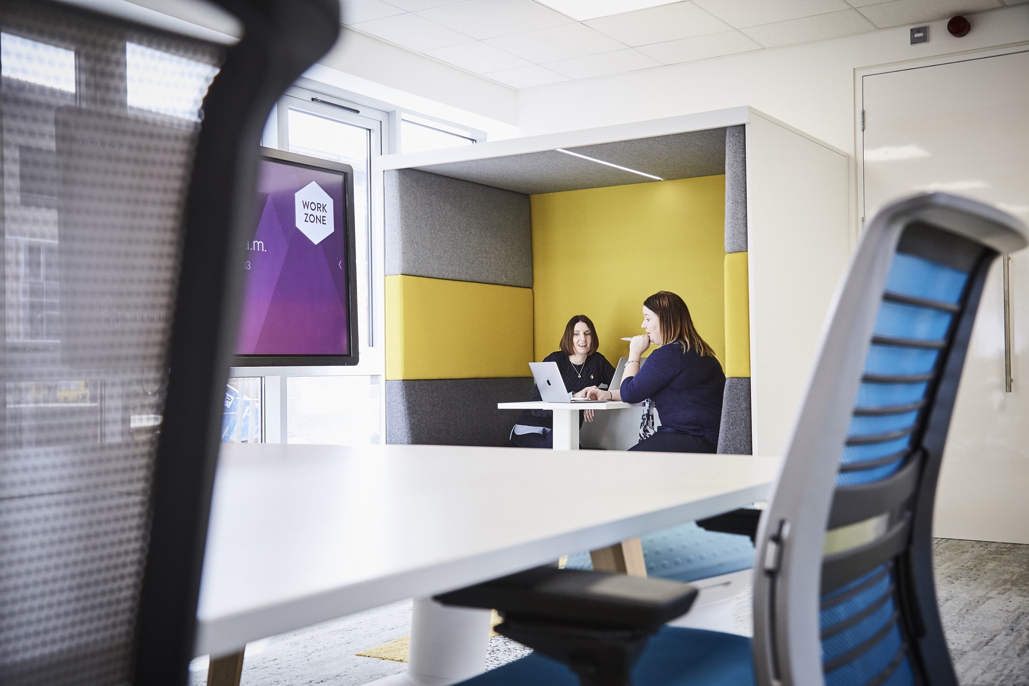 3 Ways to Reduce Noise in Your Office Space Office Noise Solutions